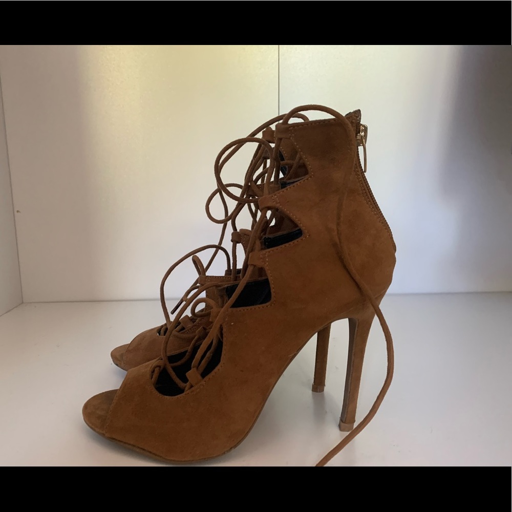 Aldo strap heels size 8.5 US
